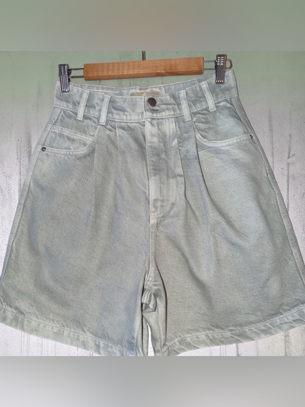Baykanlar Vintage High Rise Pleated Denim Shorts Light Wash Size 28